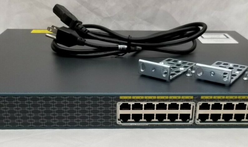 Cisco Catalyst 2960-24PC-S POE switch 24 ports w/ ears & pwr cord FREE SHIPPING